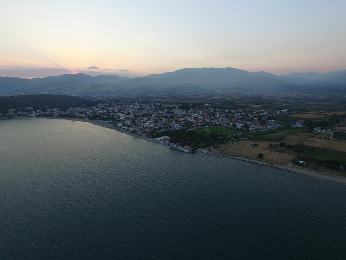 Hotel Paralia Nea Karvali Kültér fotó