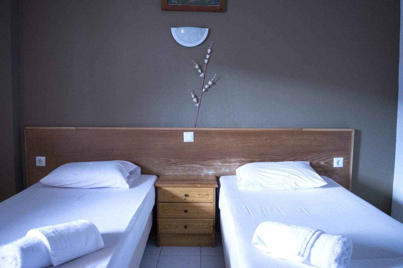 Hotel Paralia Nea Karvali Kültér fotó