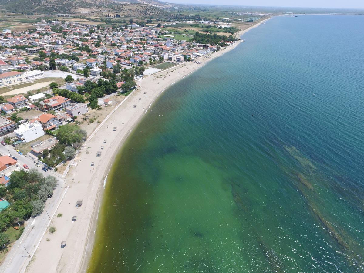 Hotel Paralia Nea Karvali Kültér fotó